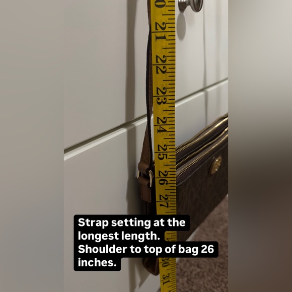 Michael Kors - Fulton Double Zip Crossbody / Jet Set Print - Picture 8 of 9